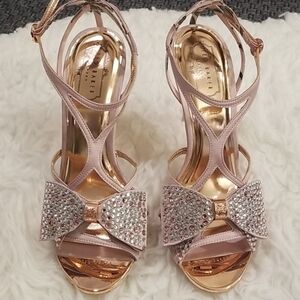 💕TED BAKER💕 Arayi Crystal Bow Strap Sandal Pink